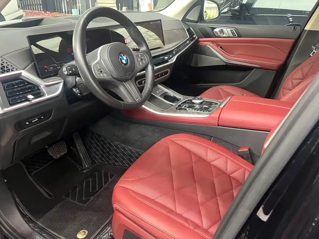 BMW X5 2023 xDrive 30Li Premium M Sport