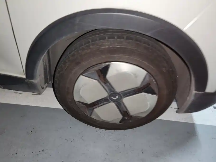 Wuling MINIEV — миниатюра 6