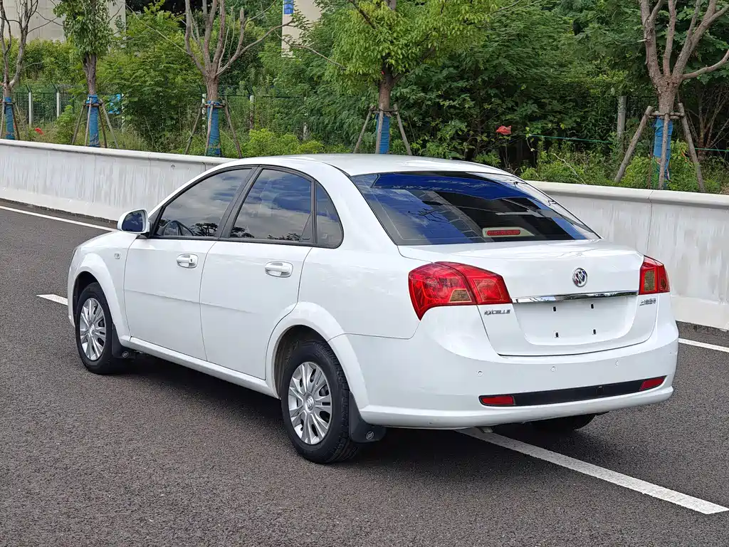Buick Excelle — миниатюра 4