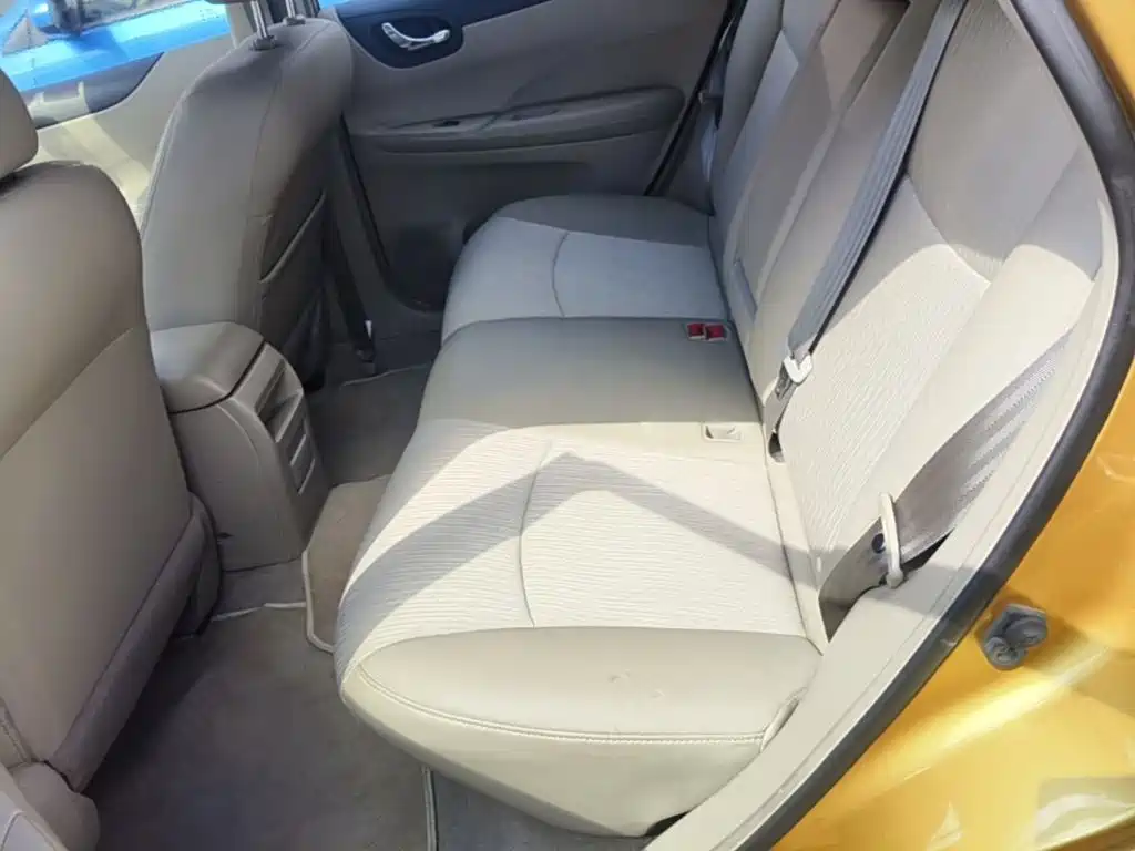 Nissan Tiida — миниатюра 17