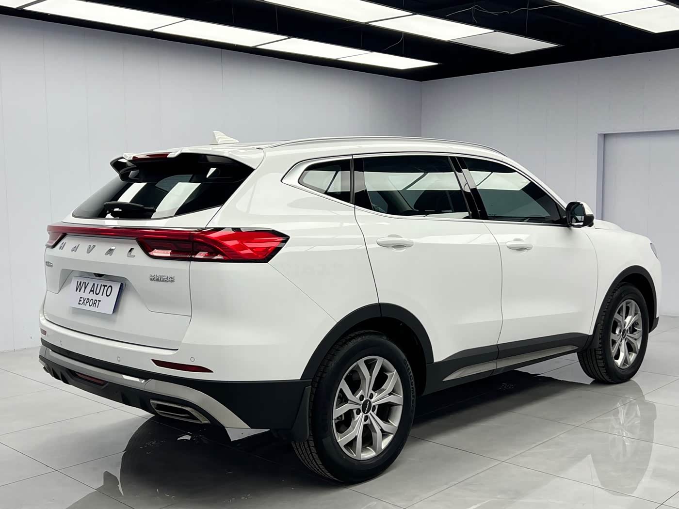 Haval Haval H6 1.5 л 2022 г. Белый, пробег 28000 км