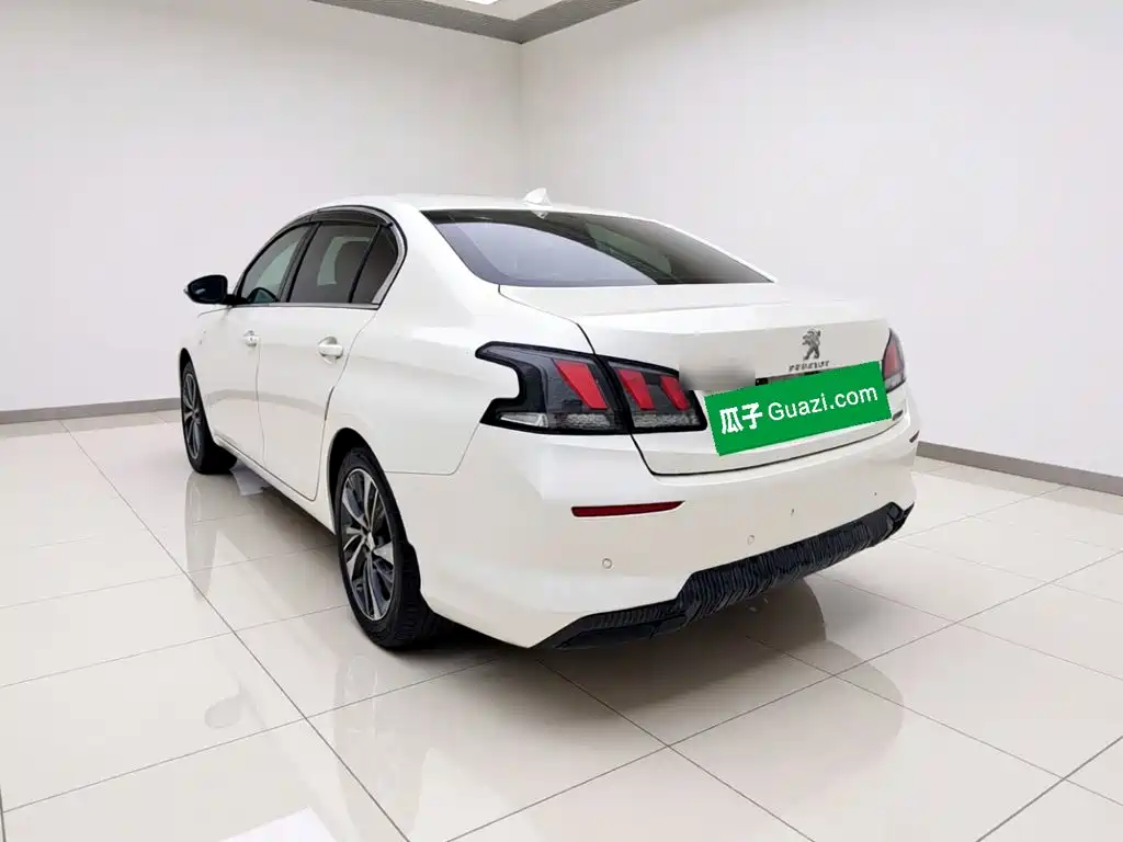 Peugeot 408 — миниатюра 4
