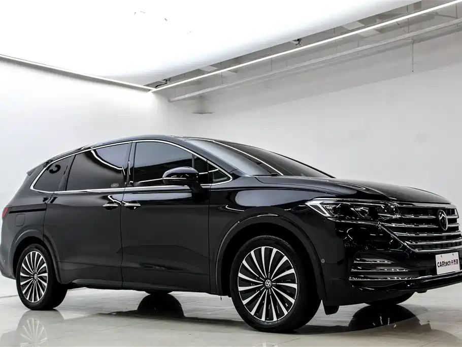 Volkswagen Viloran 380TSI Premium Edition, фото 3