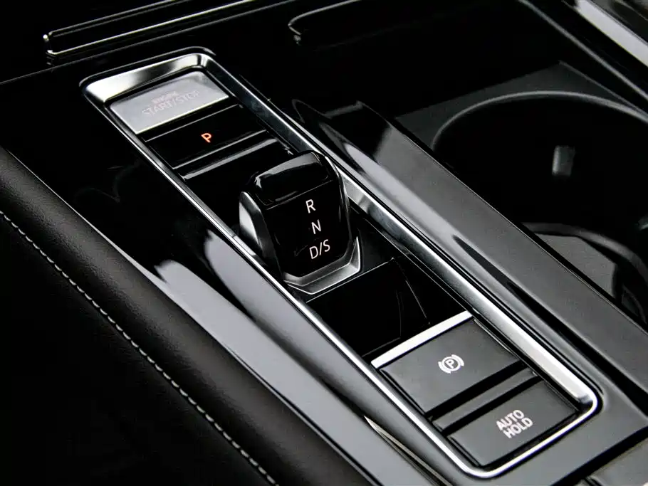 Volkswagen Viloran 380TSI Premium Edition, фото 21