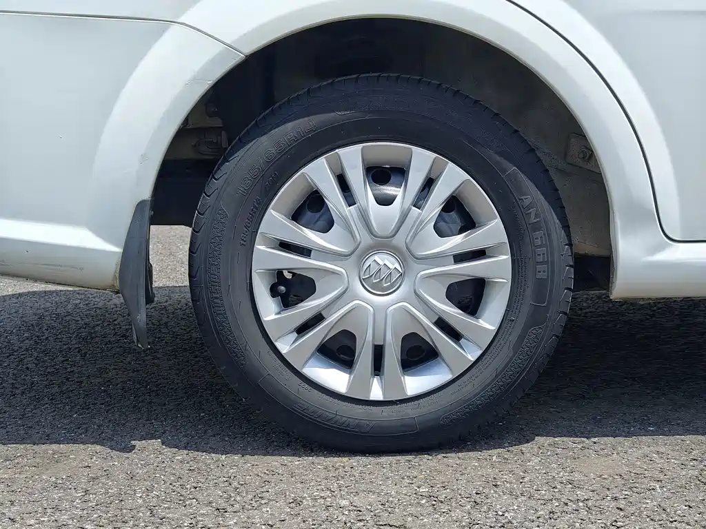 Buick Excelle — миниатюра 13