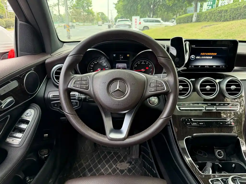 Mercedes-Benz GLC — миниатюра 14