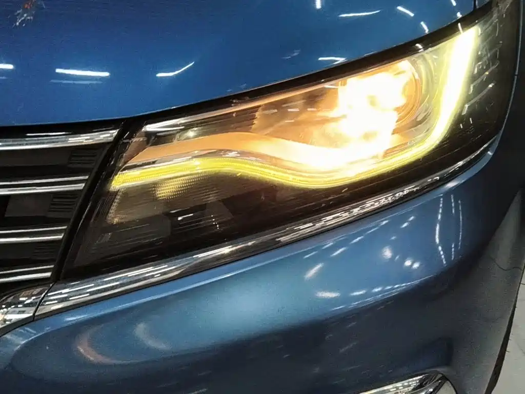 Roewe RX5 — миниатюра 24