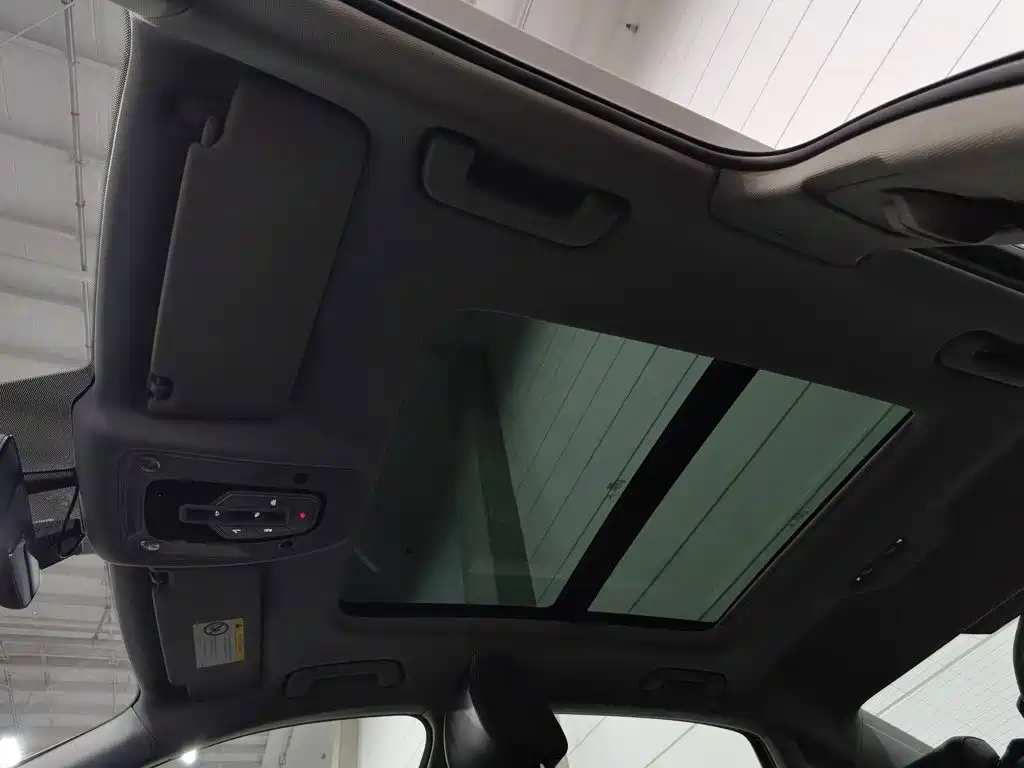 Audi A4L — миниатюра 14