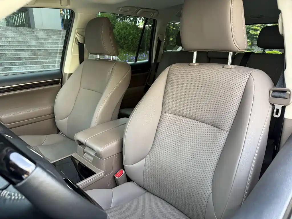 Lexus GX — миниатюра 13