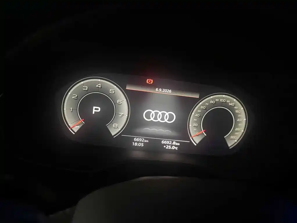 Audi Q5L — миниатюра 4