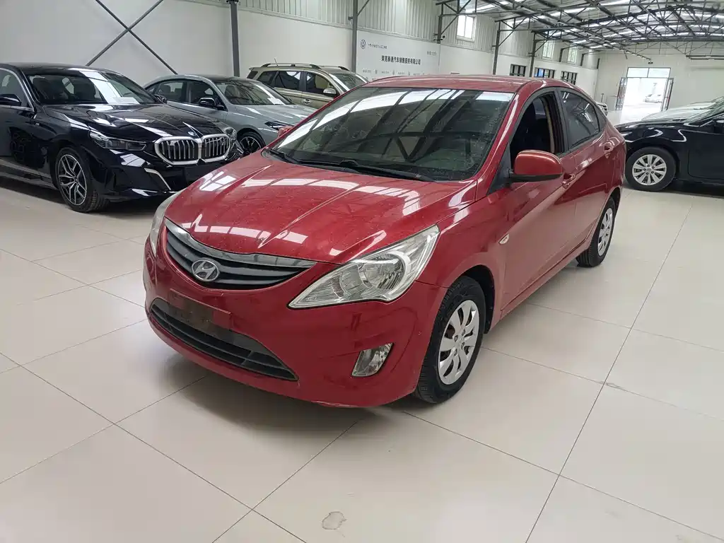 Hyundai Verna 2011