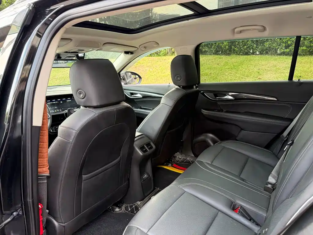Buick Envision Plus — миниатюра 11
