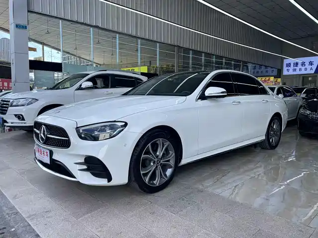 MERCEDES BENZ E CLASS