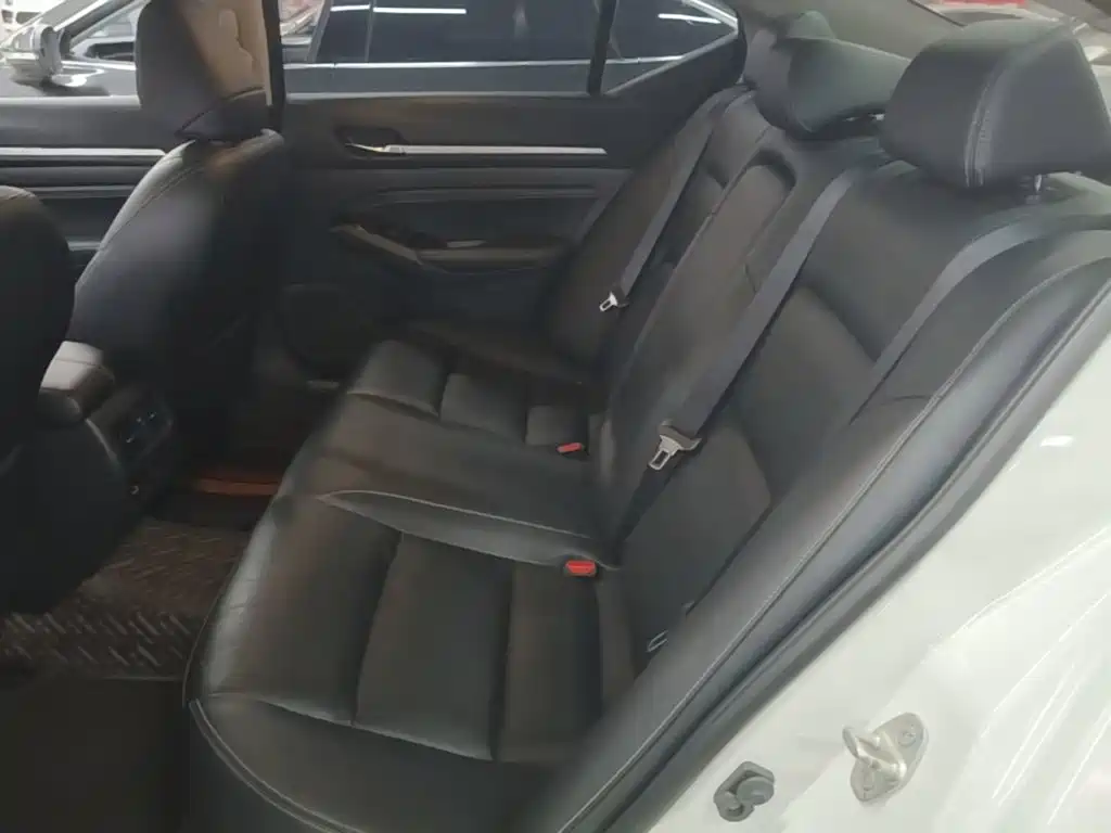 Nissan Teana — миниатюра 17
