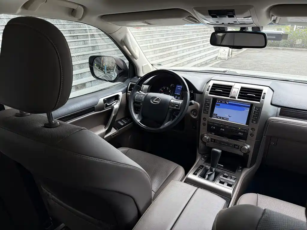 Lexus GX — миниатюра 7