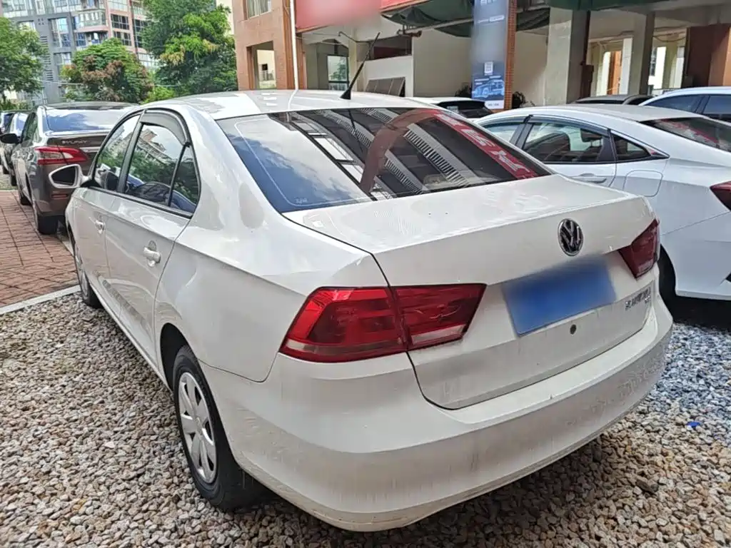 Volkswagen Santana — миниатюра 5