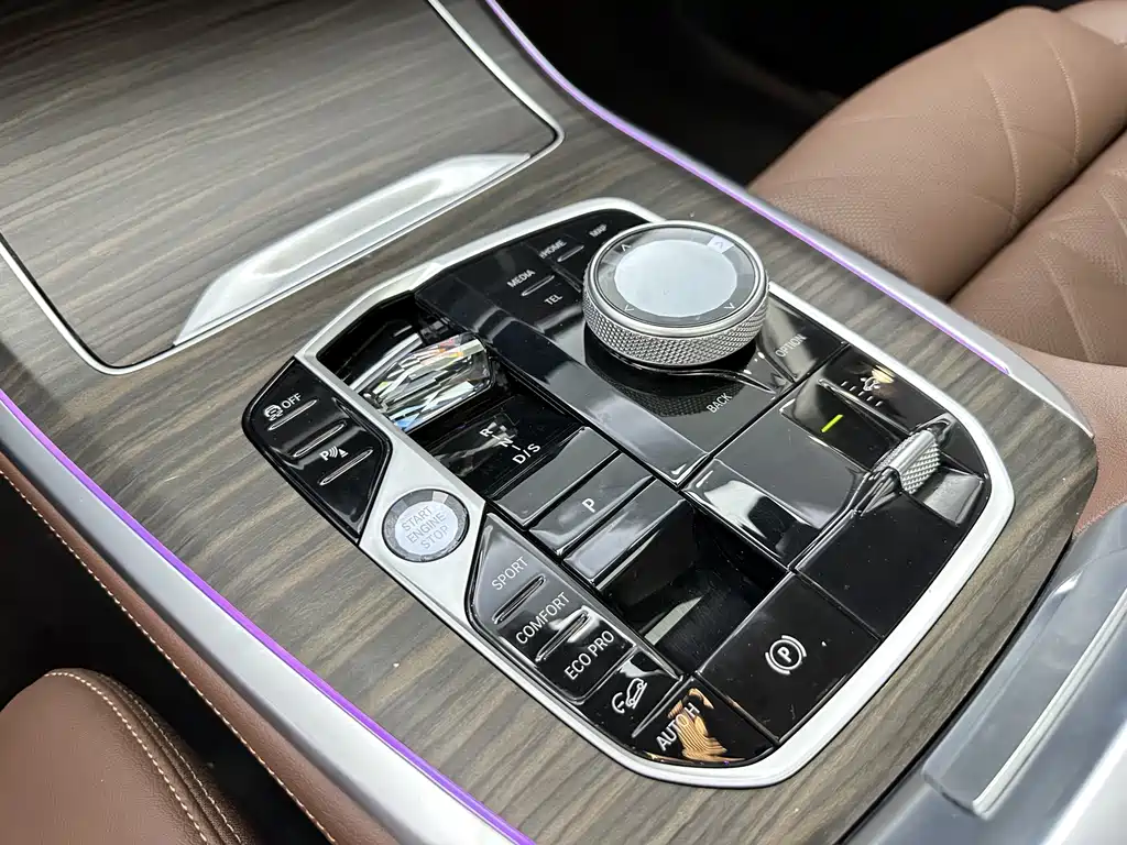 BMW X7 — миниатюра 19