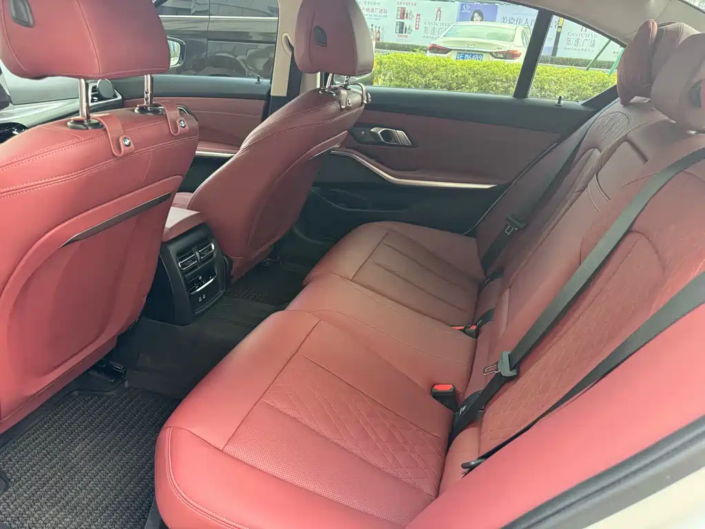 BMW 3 Series — миниатюра 8