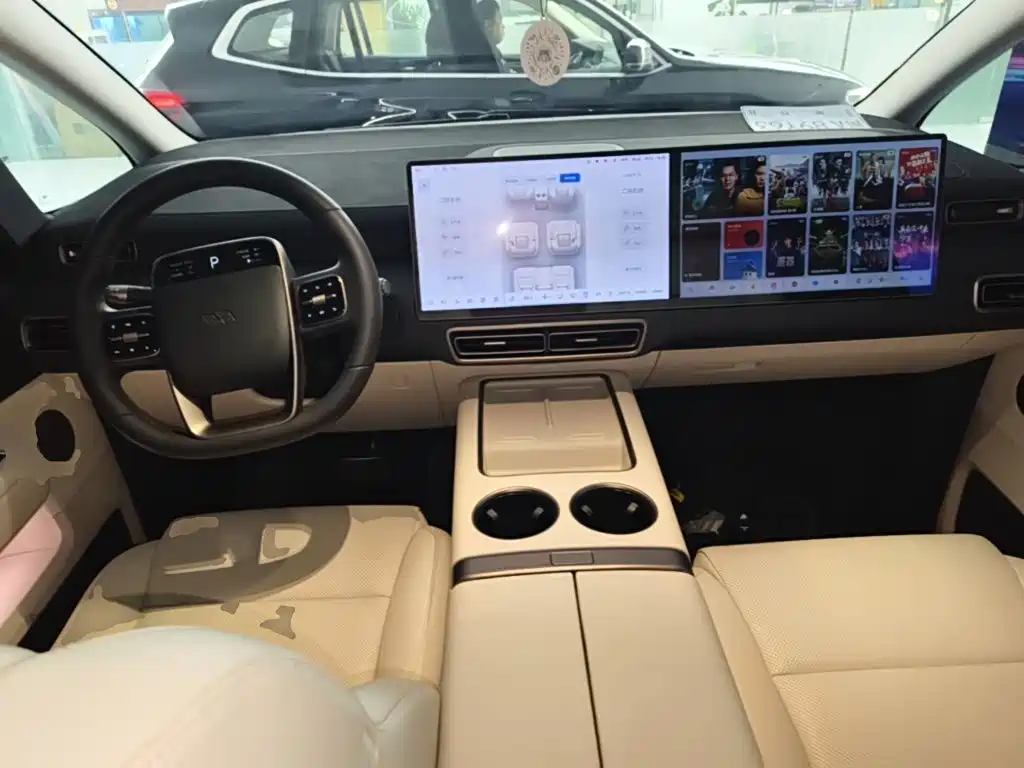 Li Auto Li MEGA — миниатюра 10