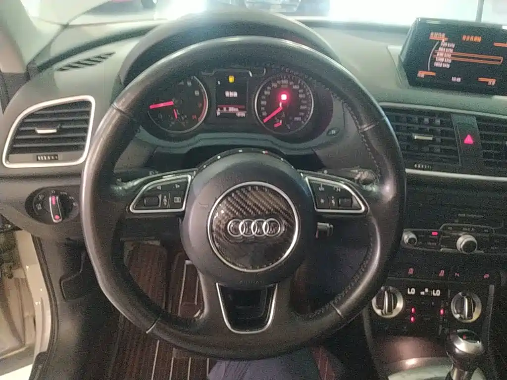Audi Q3 — миниатюра 11