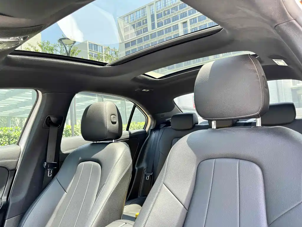 Mercedes-Benz A-Class — миниатюра 6