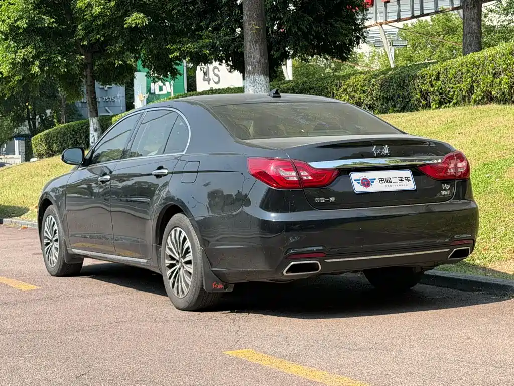Hongqi Hongqi H7 — миниатюра 4