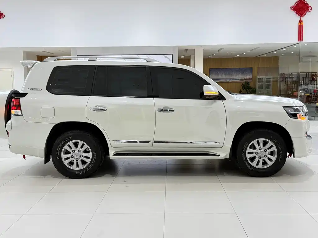 Toyota Land Cruiser — миниатюра 12