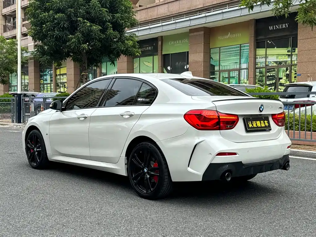 BMW 1 Series — миниатюра 11