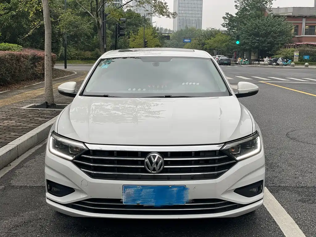 Volkswagen Sagitar — миниатюра 2