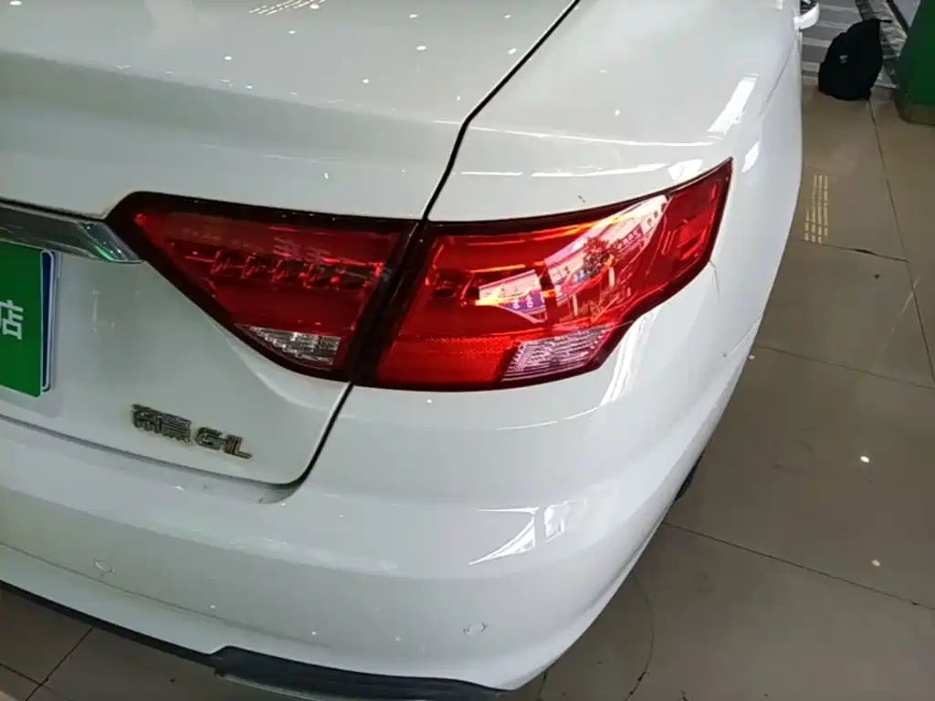 Geely Emgrand GL — миниатюра 8