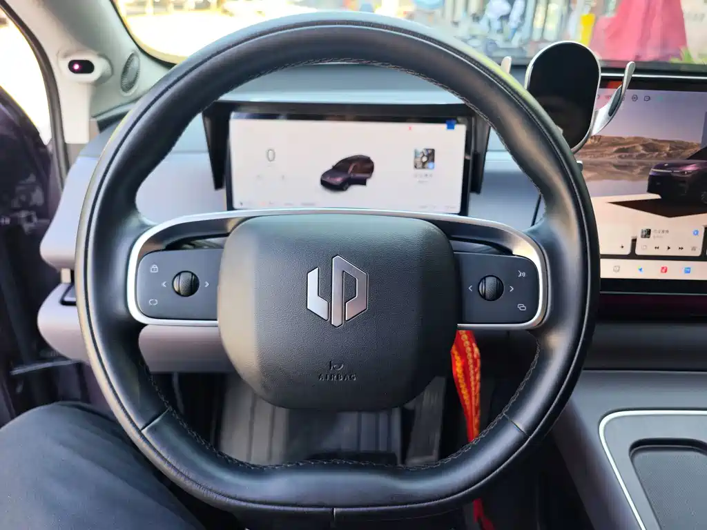 Leapmotor Leapmotor C10 — миниатюра 12
