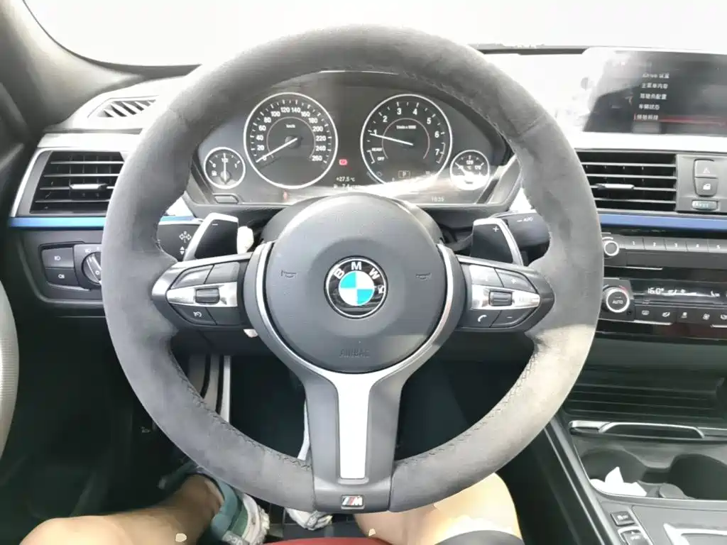 BMW 3 Series — миниатюра 11