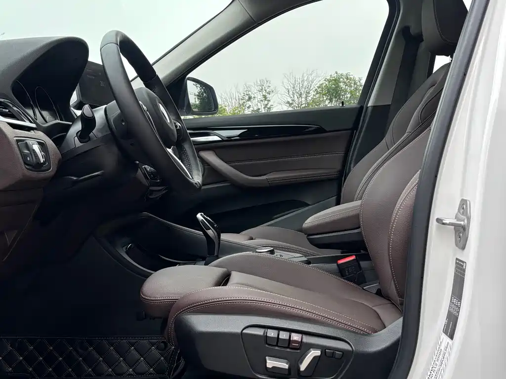BMW X1 2021 sDrive25Li Lead