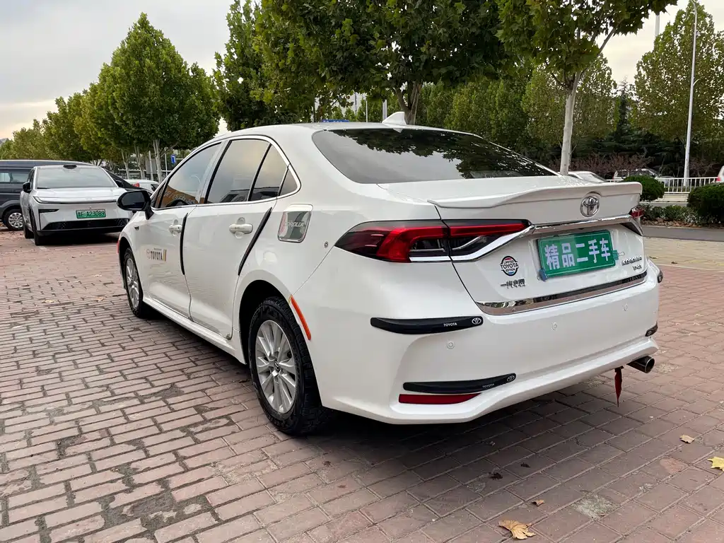 Toyota Corolla — миниатюра 6