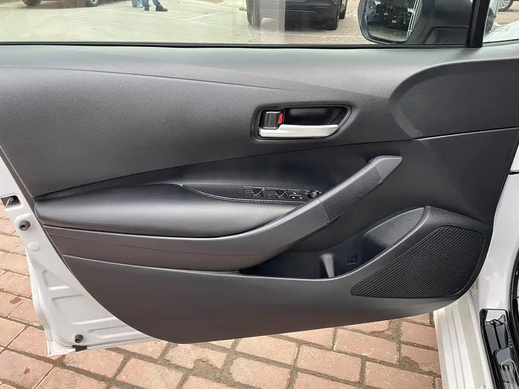 Toyota Corolla — миниатюра 14