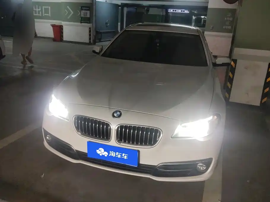 BMW 5 Series — миниатюра 2