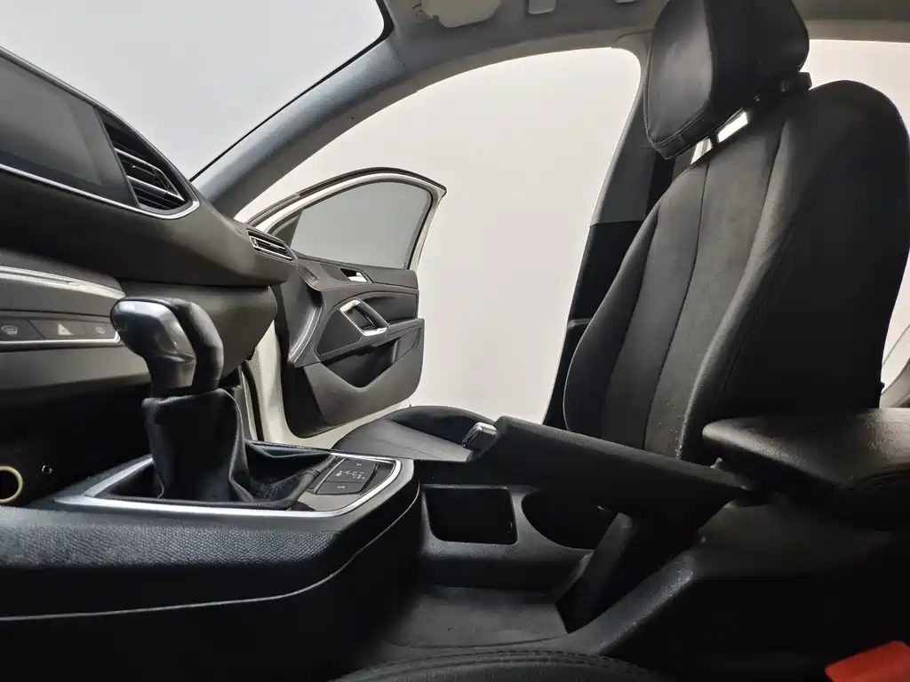 Peugeot 308S — миниатюра 12