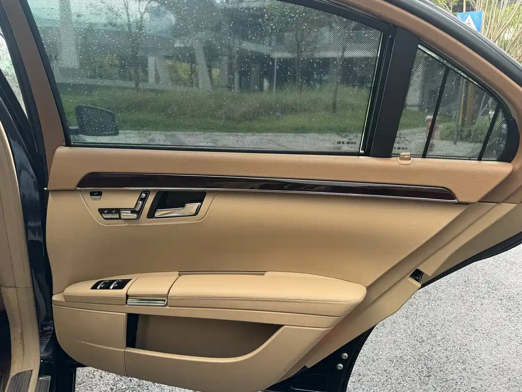 Mercedes-Benz S-Class — миниатюра 14