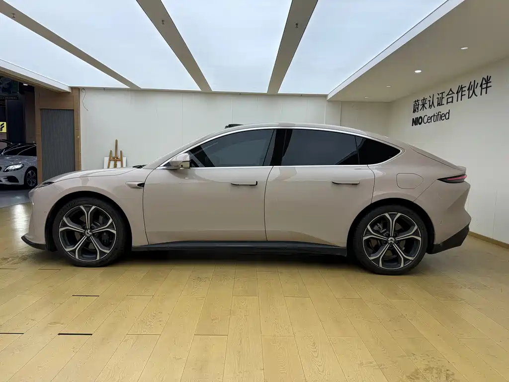 NIO ET5 — миниатюра 5