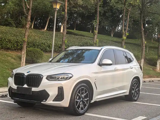 BMW  X3 2022