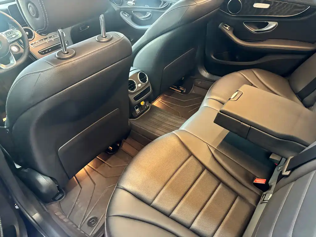 Mercedes-Benz C-Class — миниатюра 12