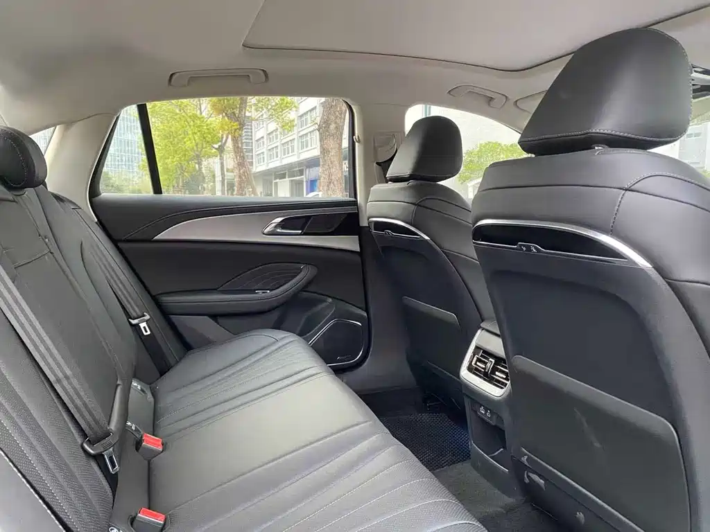 Hongqi H5 2023 1.5T DCT