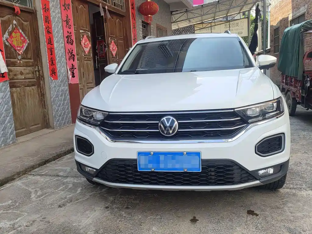 Volkswagen T-Roc — миниатюра 2
