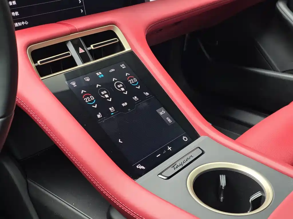Porsche Taycan — миниатюра 13