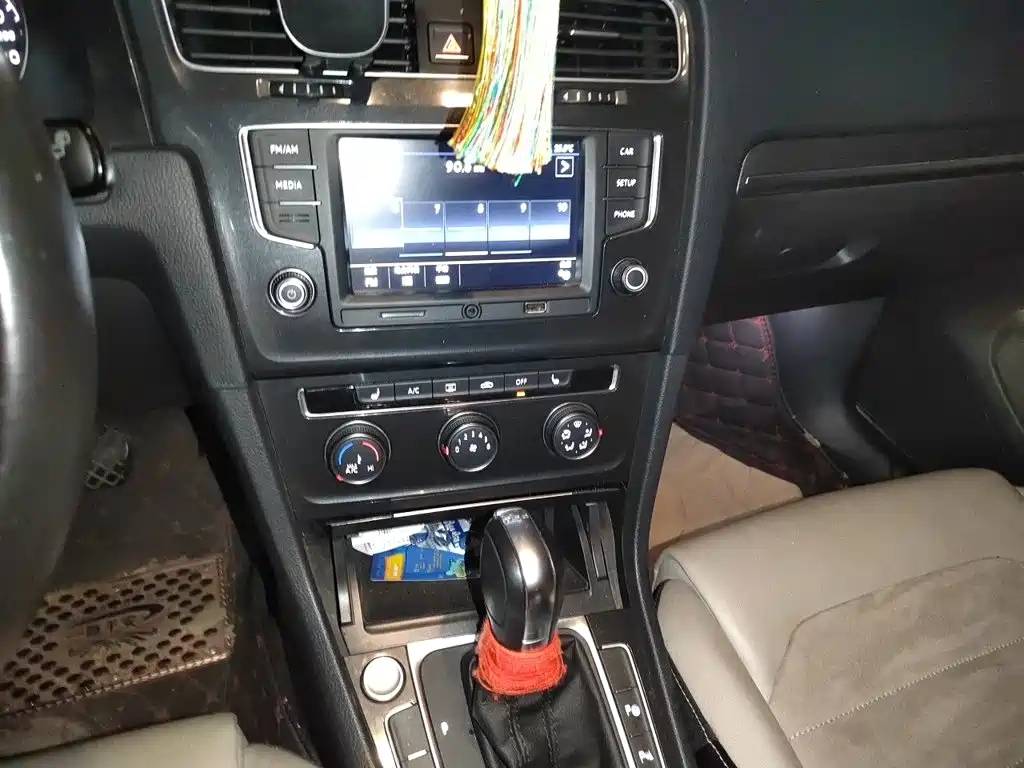 Volkswagen Golf — миниатюра 9