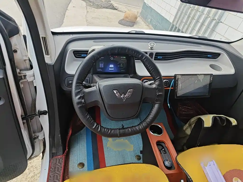Wuling MINIEV — миниатюра 11