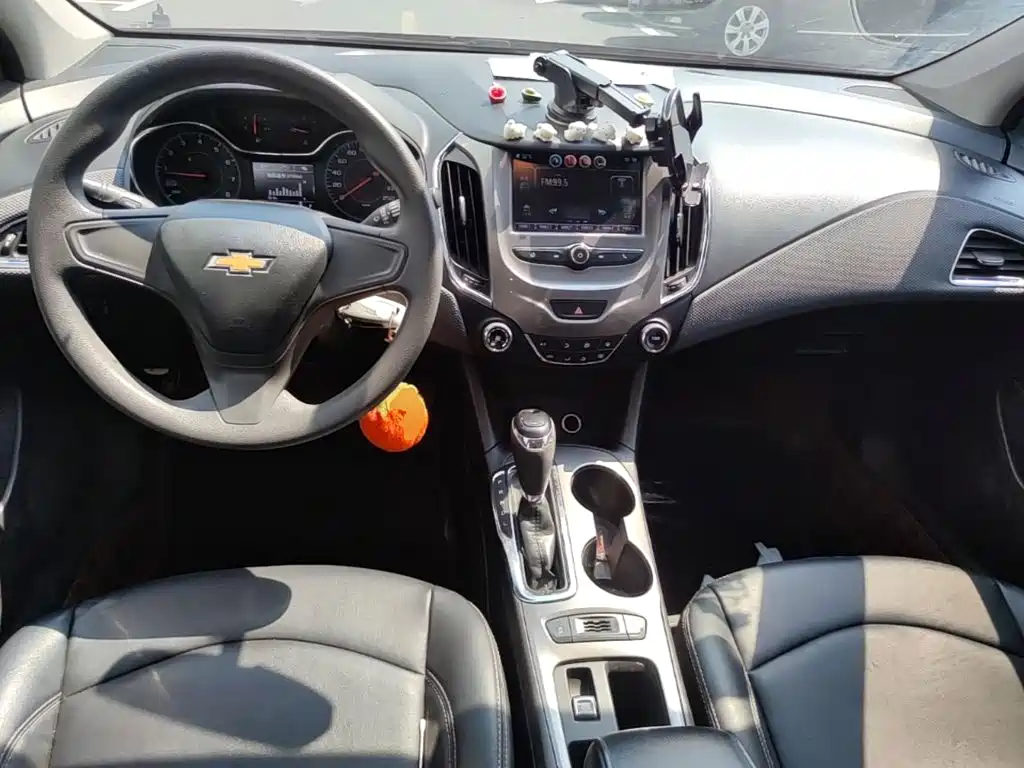 Chevrolet Cruze — миниатюра 10