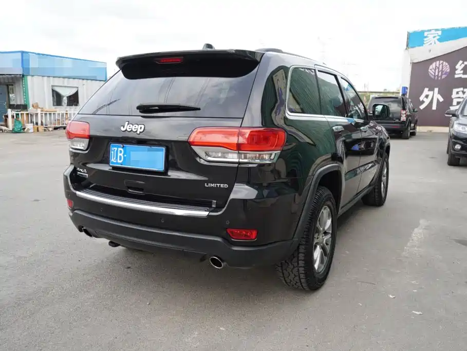 Jeep Grand Cherokee (Import) — миниатюра 12