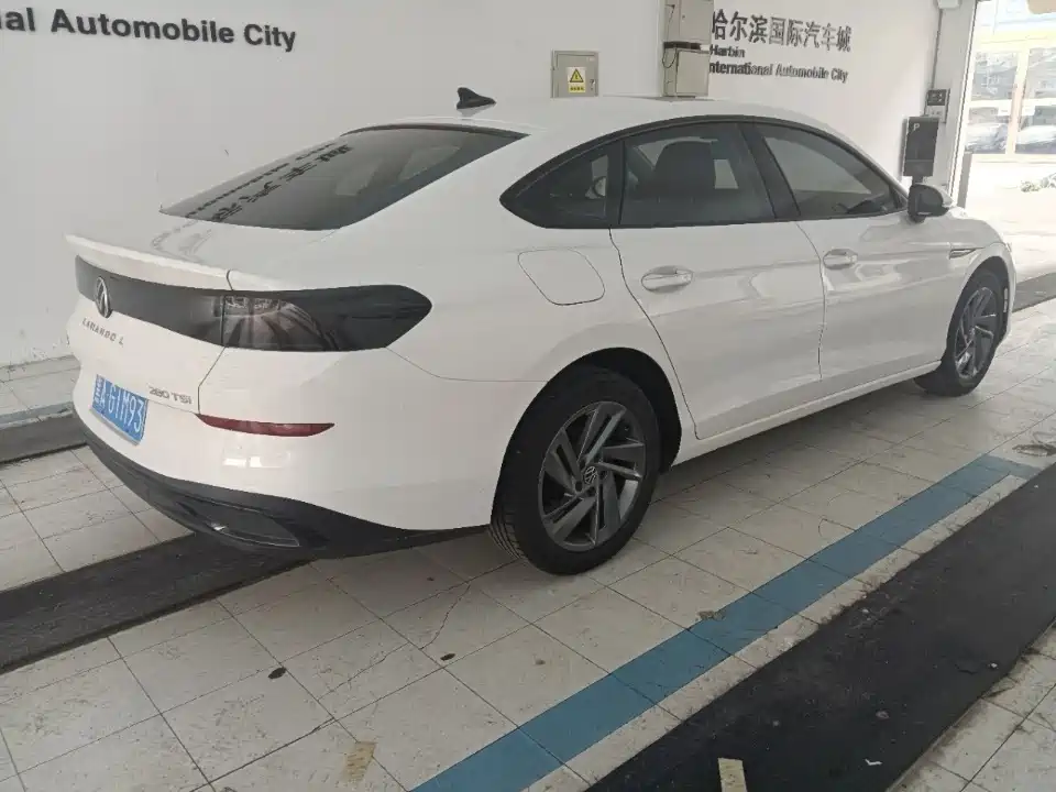 Volkswagen Lamando Lamando L 280TSI DSG Dazzle Hot Edition, фото 6
