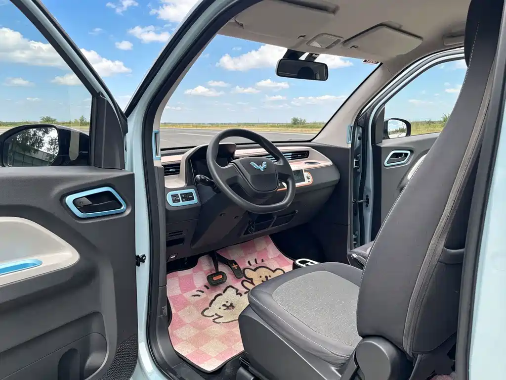 Wuling MINIEV — миниатюра 5